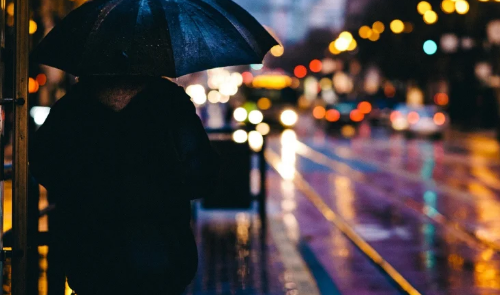 طقس اليوم: منخفض جديد يضرب البلاد ودرجات الحرارة أدنى مستوياتها